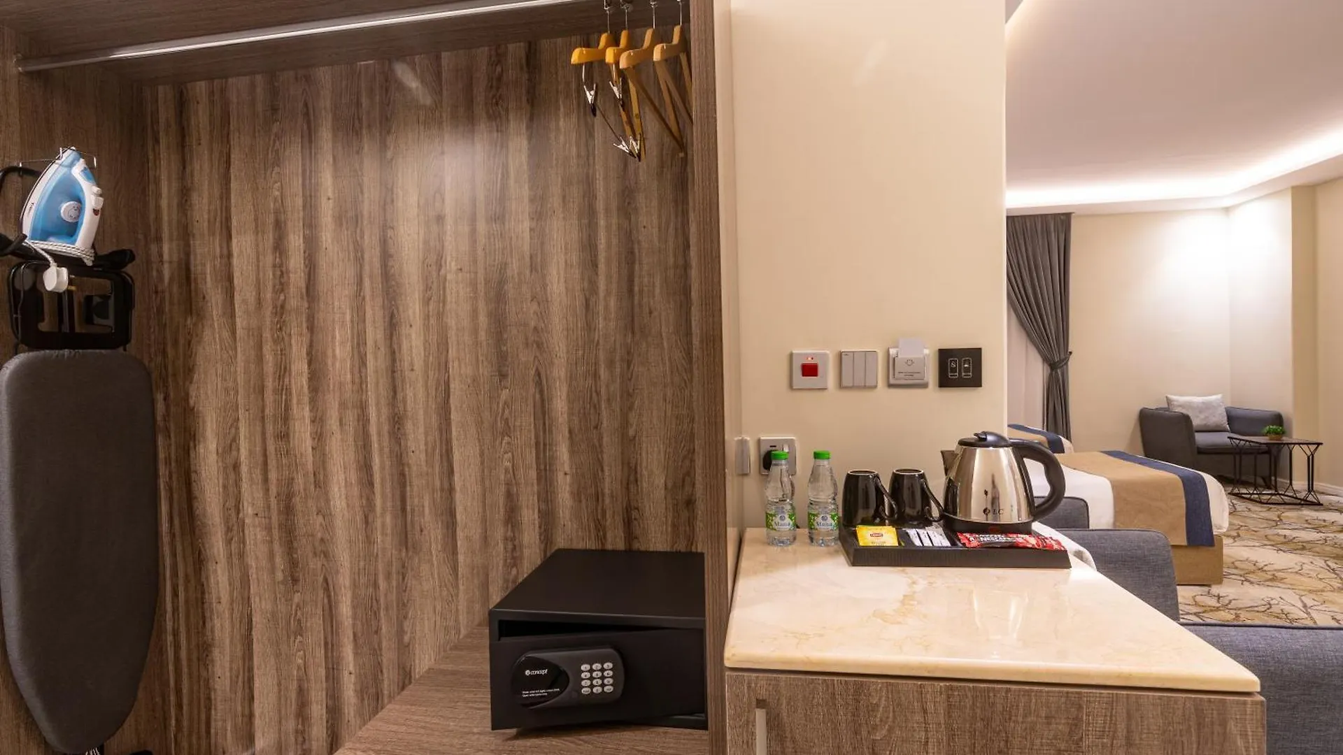 Holiday Al Khaleej Al Najah Hotel Riyadh Saudi Arabia